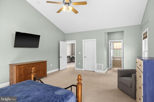 240 POPLAR RD, Fredericksburg, VA 22406