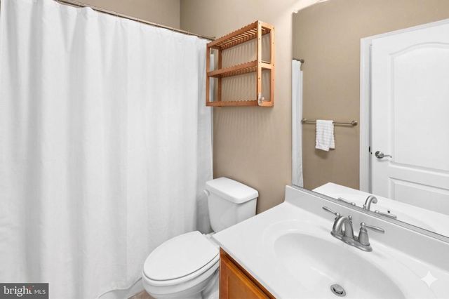 240 POPLAR RD, Fredericksburg, VA 22406