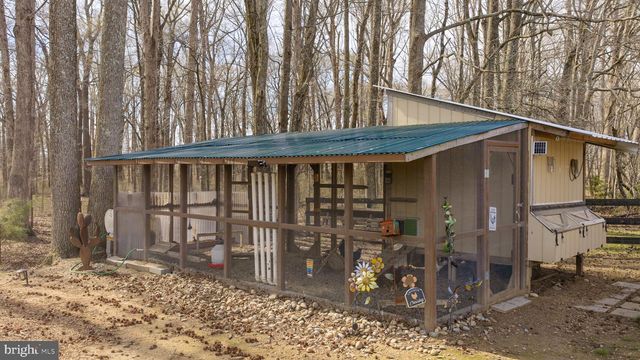 240 POPLAR RD, Fredericksburg, VA 22406