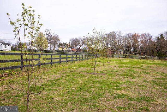 240 POPLAR RD, Fredericksburg, VA 22406