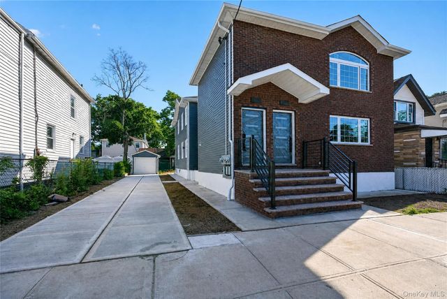 21719 135th Avenue, Springfield Gardens, NY 11413