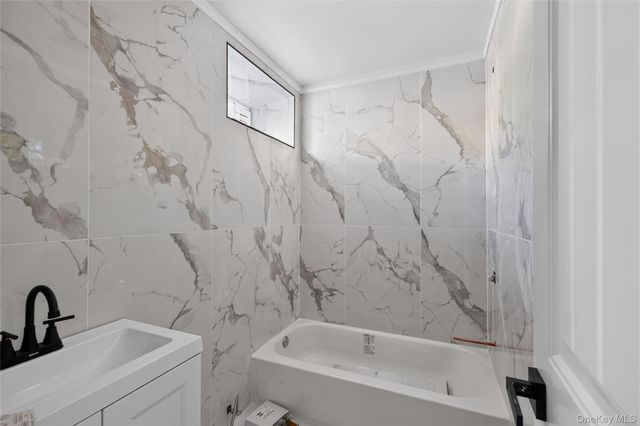 21719 135th Avenue, Springfield Gardens, NY 11413