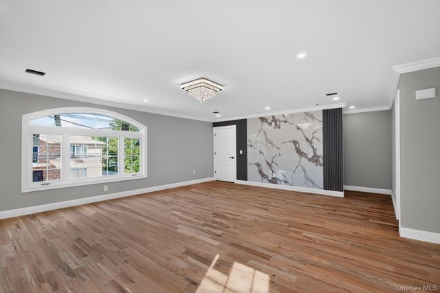 21719 135th Avenue, Springfield Gardens, NY 11413