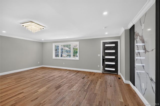 21719 135th Avenue, Springfield Gardens, NY 11413