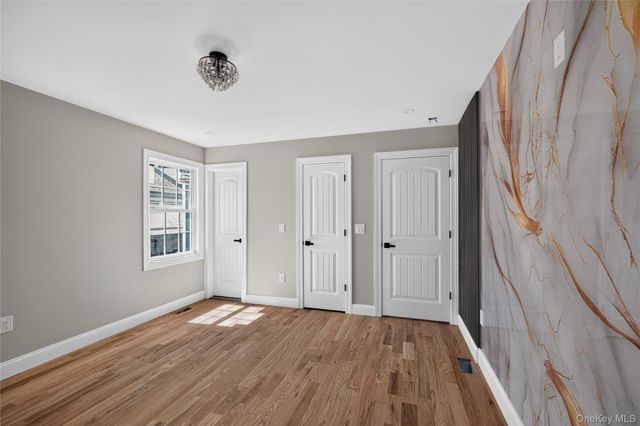 21719 135th Avenue, Springfield Gardens, NY 11413