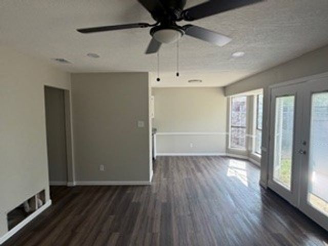 2321 May Lane, Grand Prairie, TX 75050