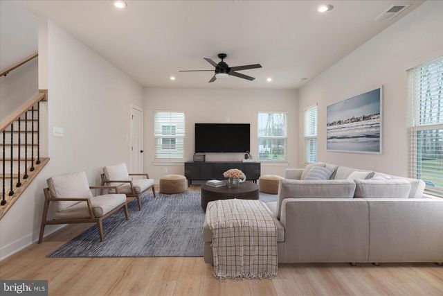 717 PATHFINDER CIR, Grasonville, MD 21638