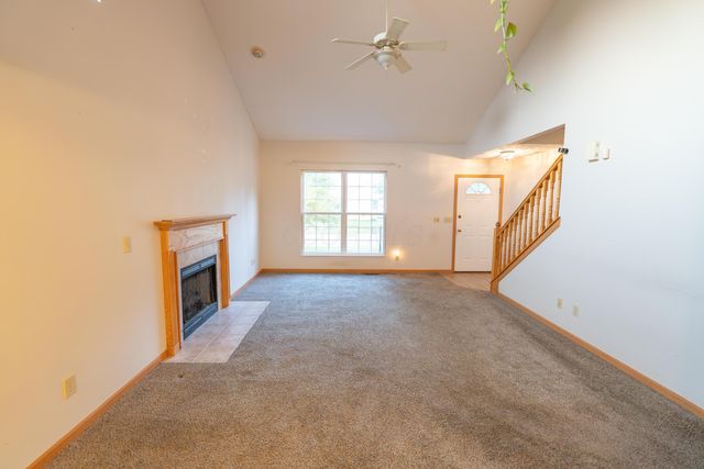 10 Wrens Nest Court, Pataskala, OH 43062