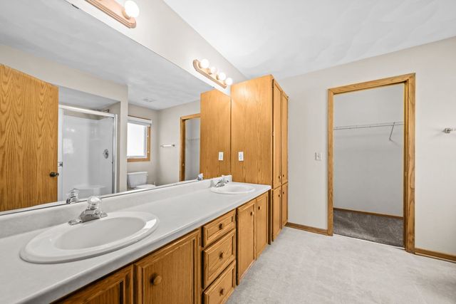 4276 Kensington Way, Rockton, IL 61072