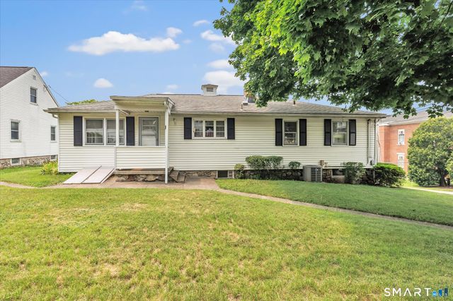 124 North Cliff Street, Ansonia, CT 06401