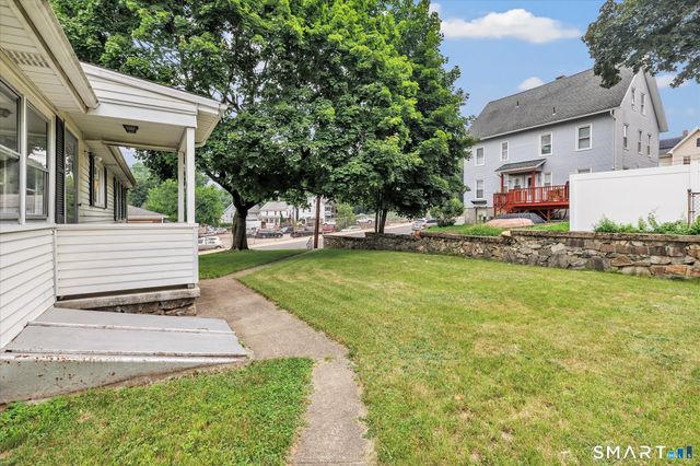 124 North Cliff Street, Ansonia, CT 06401