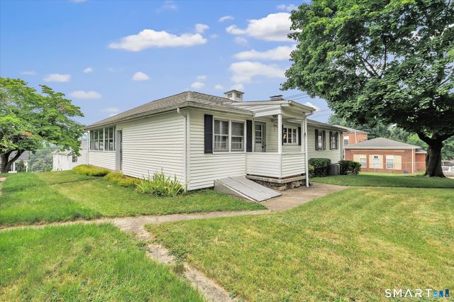 124 North Cliff Street, Ansonia, CT 06401