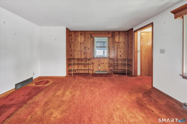 124 North Cliff Street, Ansonia, CT 06401