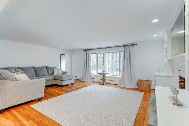 569 Turner Road, Middletown, RI 02842