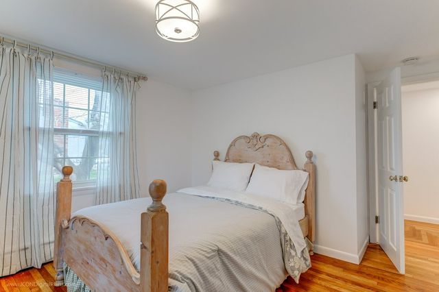 569 Turner Road, Middletown, RI 02842