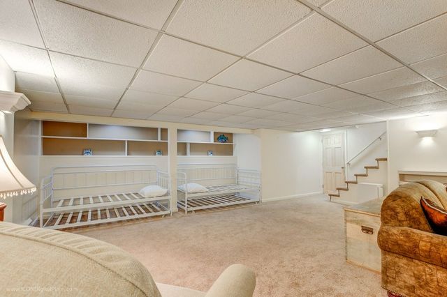 569 Turner Road, Middletown, RI 02842