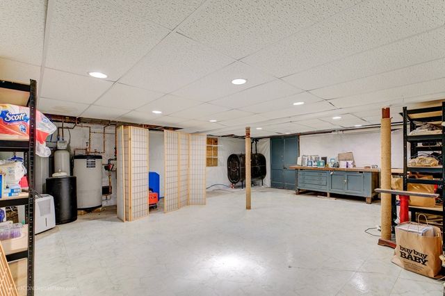 569 Turner Road, Middletown, RI 02842