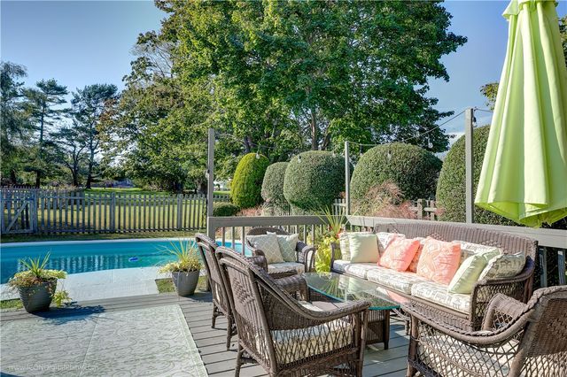 569 Turner Road, Middletown, RI 02842