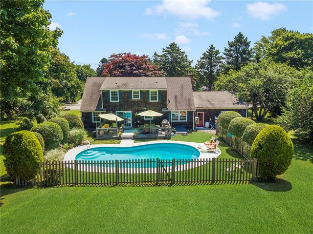 569 Turner Road, Middletown, RI 02842