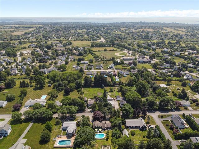 569 Turner Road, Middletown, RI 02842