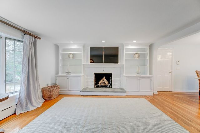 569 Turner Road, Middletown, RI 02842