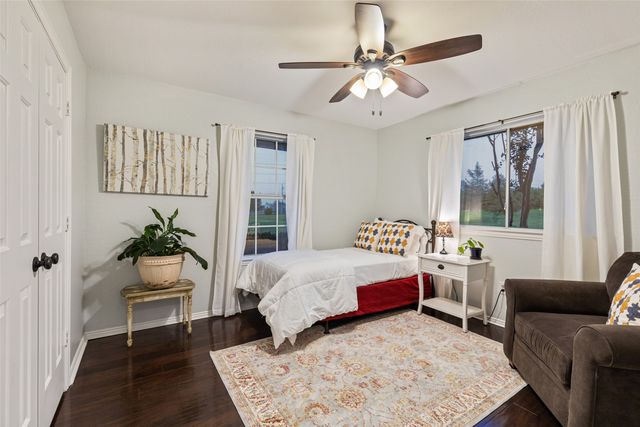 2104 & 2140-B W Holiday, Fate, TX 75087