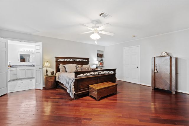 2104 & 2140-B W Holiday, Fate, TX 75087