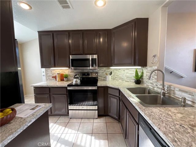 8027 E Naples Lane, Anaheim, CA 92808