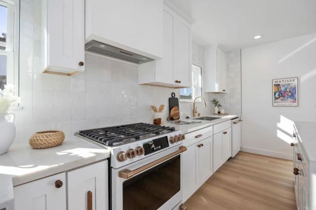 426 S Nevada Street, Oceanside, CA 92054