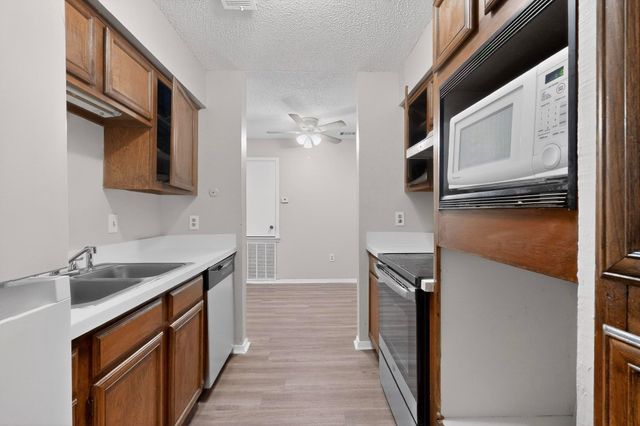 9696 Walnut Street 506, Dallas, TX 75243