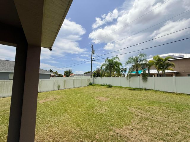 1982 SW GUERNSEY Street, Port St. Lucie, Port St Lucie, FL 34987