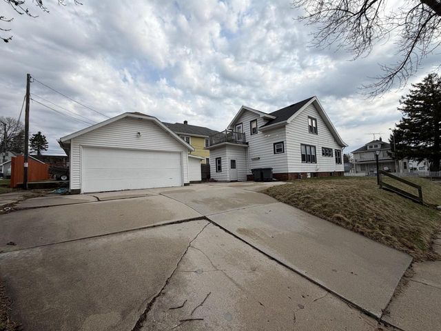 1204 N 14th STREET, Sheboygan, WI 53081