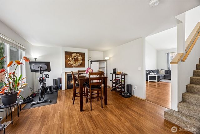 7503 Village Dr, Sumner, WA 98390