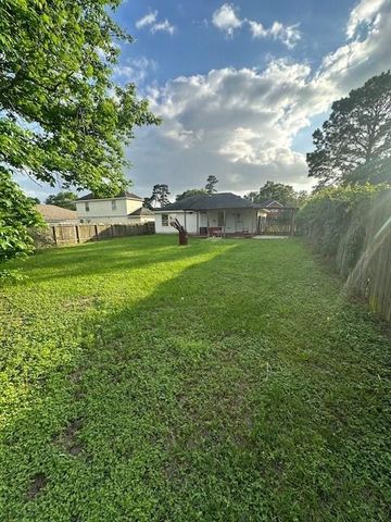 13972 Buckskin Drive, Willis, TX 77378