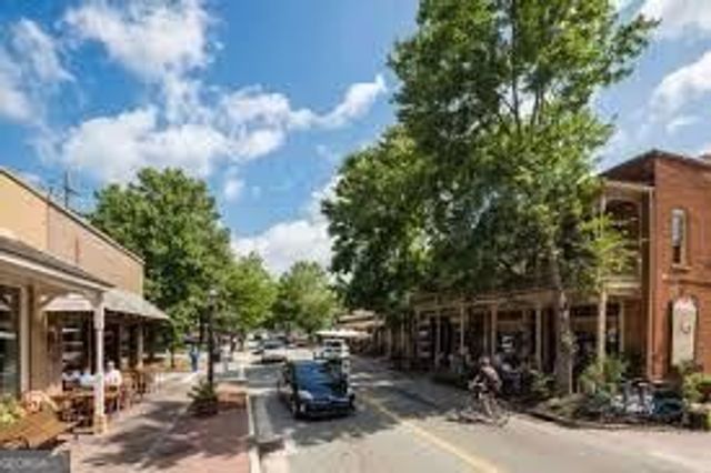 1515 Liberty Lane, Roswell, GA 30075