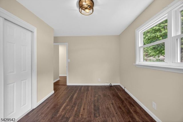 34 Nestor St, Franklin Boro, NJ 07416