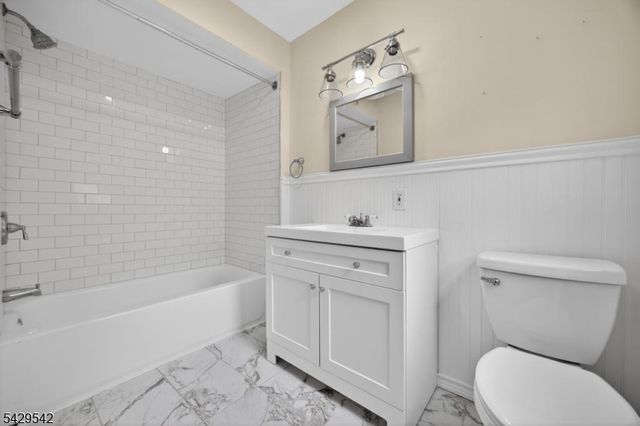 34 Nestor St, Franklin Boro, NJ 07416