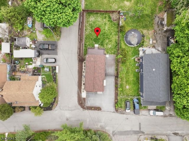 34 Nestor St, Franklin Boro, NJ 07416