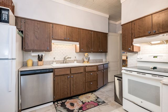1118 Ferdinand Avenue, Forest Park, IL 60130