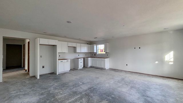 484 Greenbrier Dr Lot 39, Hollister, MO 65672