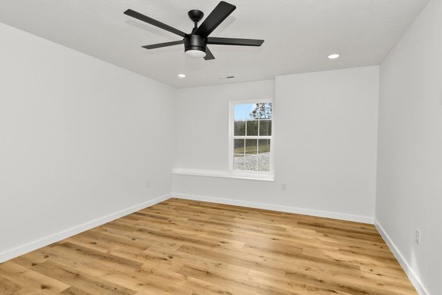 484 Greenbrier Dr Lot 39, Hollister, MO 65672