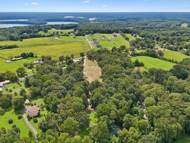 0 Old Tullahoma Rd, Winchester, TN 37398