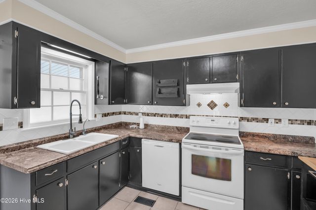 103 N Thompson Street, Whiteville, NC 28472