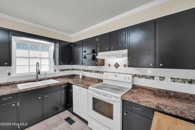 103 N Thompson Street, Whiteville, NC 28472