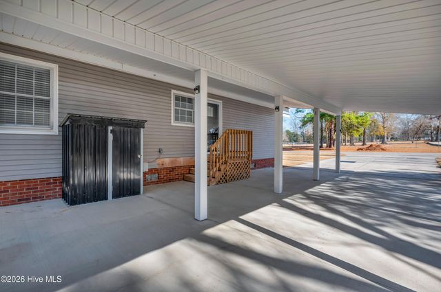 103 N Thompson Street, Whiteville, NC 28472