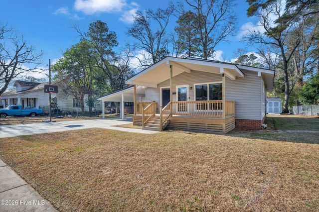 103 N Thompson Street, Whiteville, NC 28472