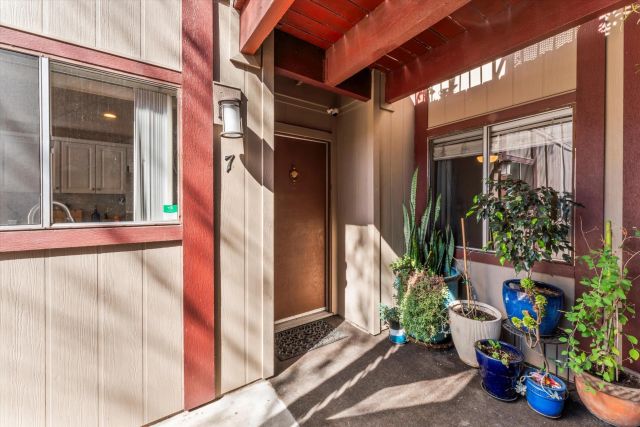 5483 Adobe Falls Rd. 7, San Diego, CA 92120