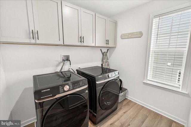 227 HOLLY SPRINGS DR, Charles Town, WV 25414