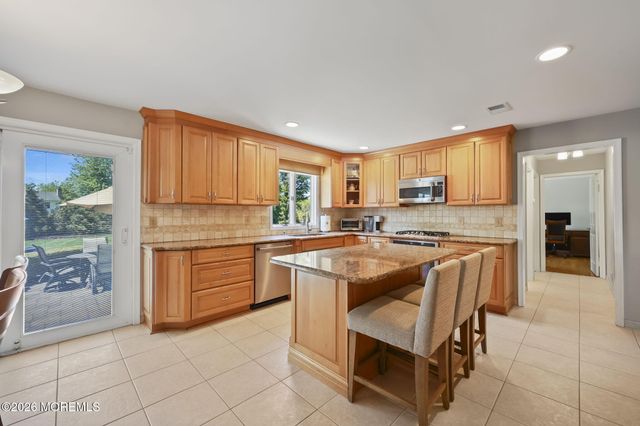 26 Miro Circle, Marlboro, NJ 07746