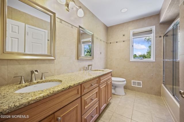 26 Miro Circle, Marlboro, NJ 07746